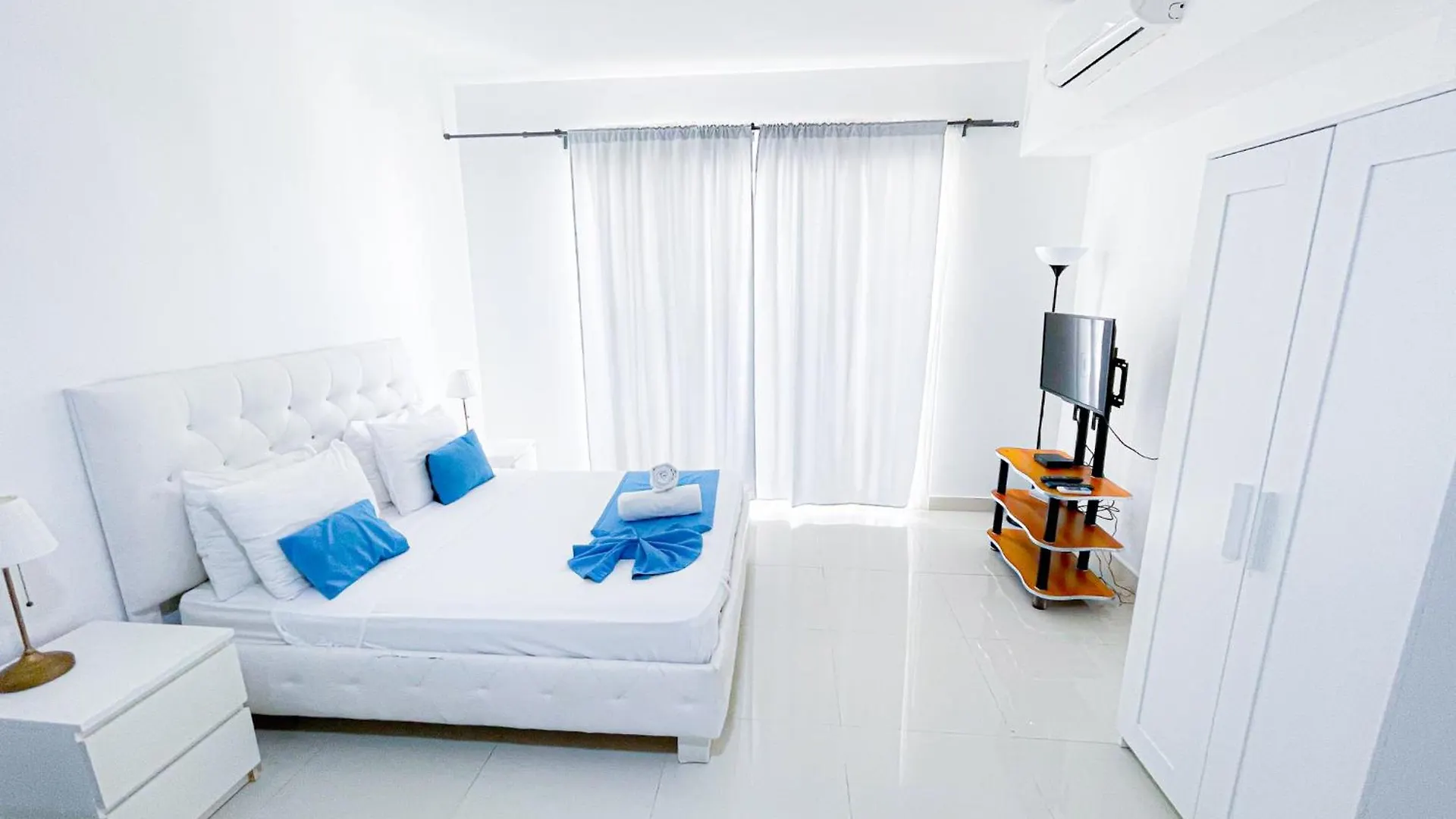 Ducassi Suites Rooms Hotel Beach Playa Bavaro Wifi Parking Rooftop Pool & Spa Punta Cana 5*,  République dominicaine
